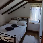 Apartman With Parking Space Rukavac, - 23763 Vis