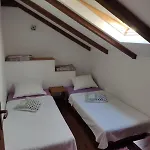 With Parking Space Rukavac, - 23763 *